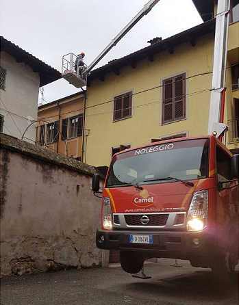  	PIATTAFORMA AUTOCARRATA DA 23.5MT