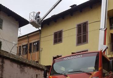  	PIATTAFORMA AUTOCARRATA DA 23.5MT