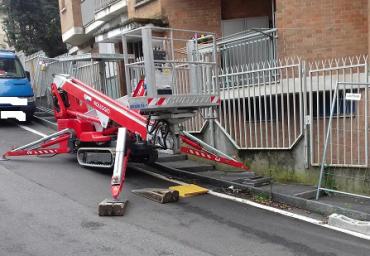  	PIATTAFORMA CINGOLATA DA 22MT
