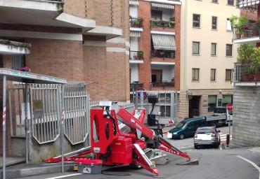  	PIATTAFORMA CINGOLATA DA 22MT